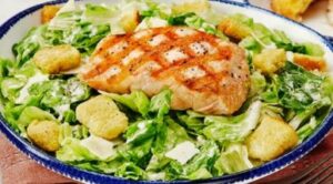 red lobster Wood-Grilled Chicken Caesar Salad